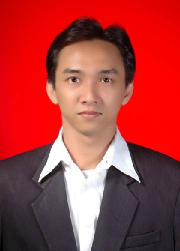 dr. Afrisal Hari Kurniawan, Sp. M(K)