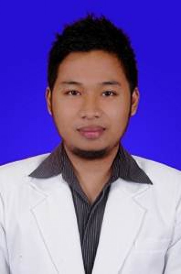 dr. Rizal Irvanda, Sp.M