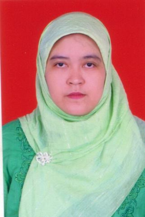 dr. Tita Octavia, Sp. M